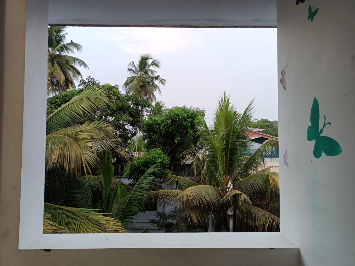Nest Appartement Kochi Buitenkant foto