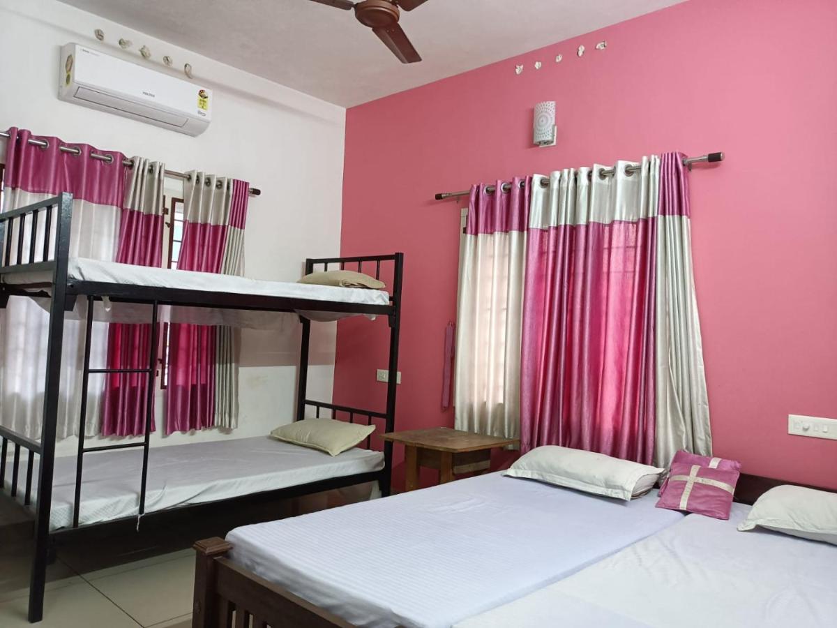Nest Appartement Kochi Buitenkant foto