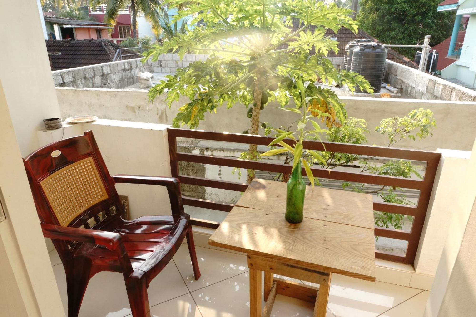 Nest Appartement Kochi Buitenkant foto