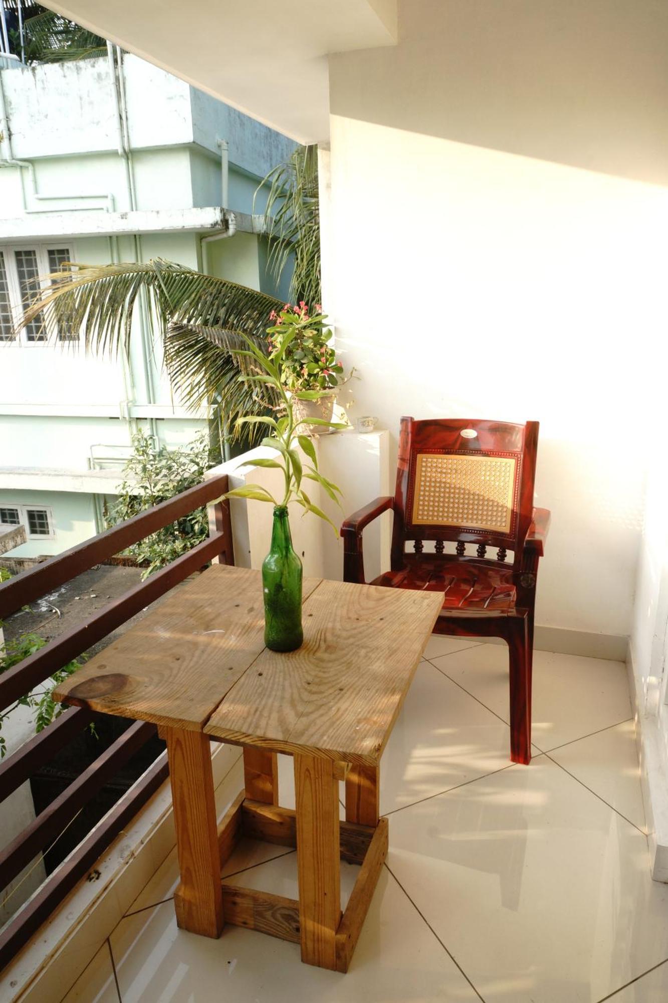 Nest Appartement Kochi Buitenkant foto